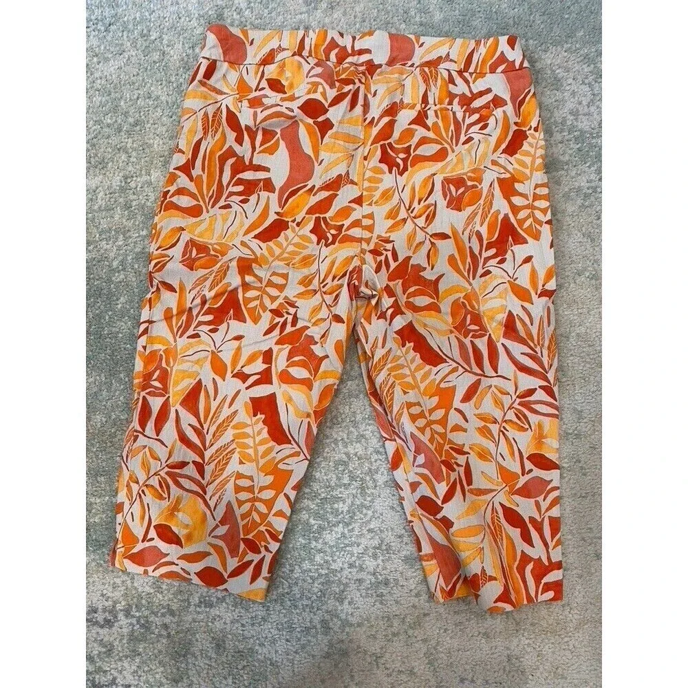 Chico’s Size 14 So Slimming Brigitte Leaves Print Shorts Orange Red